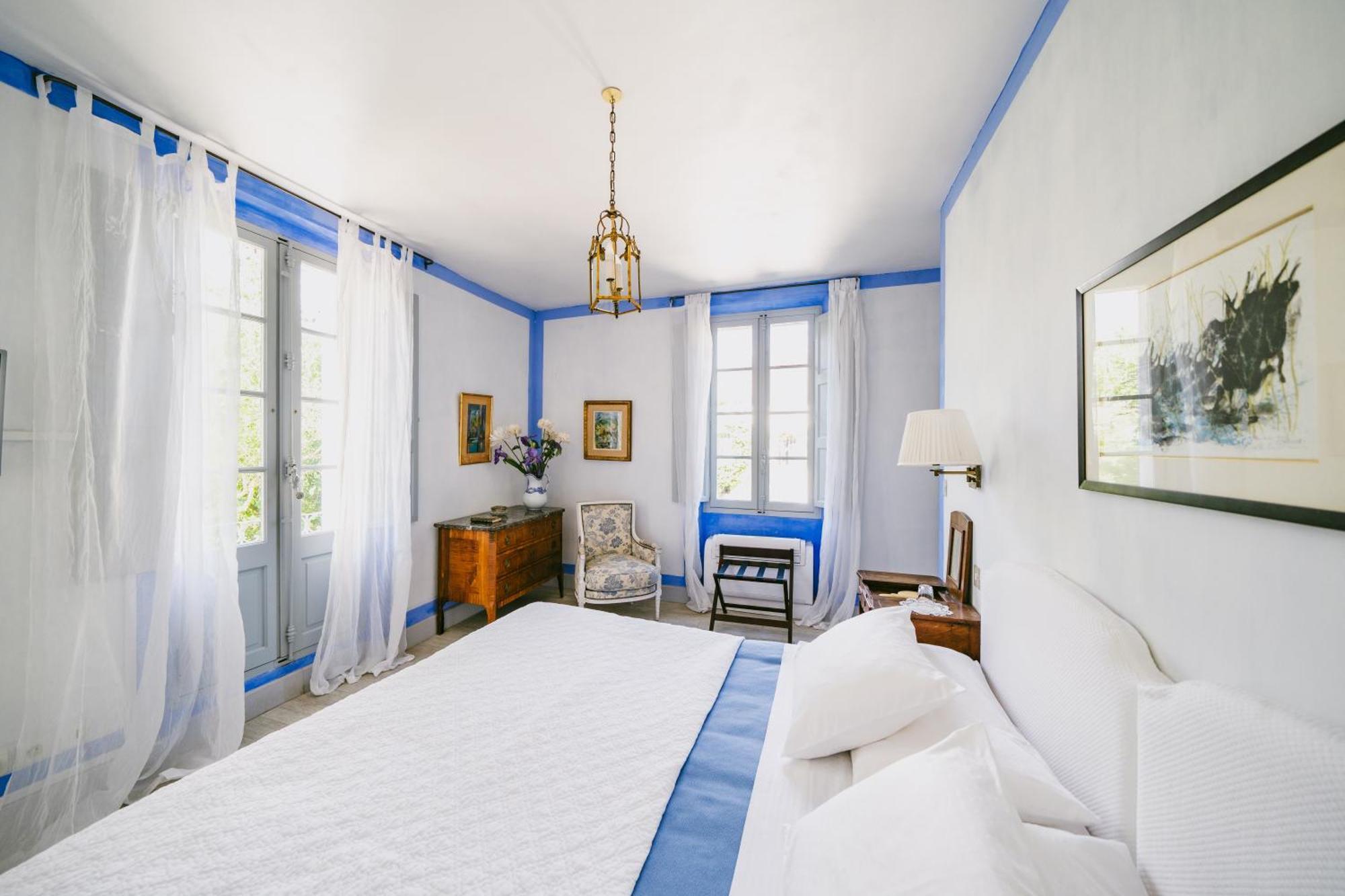 Hotel Bastide Rose à Le Thor Extérieur photo