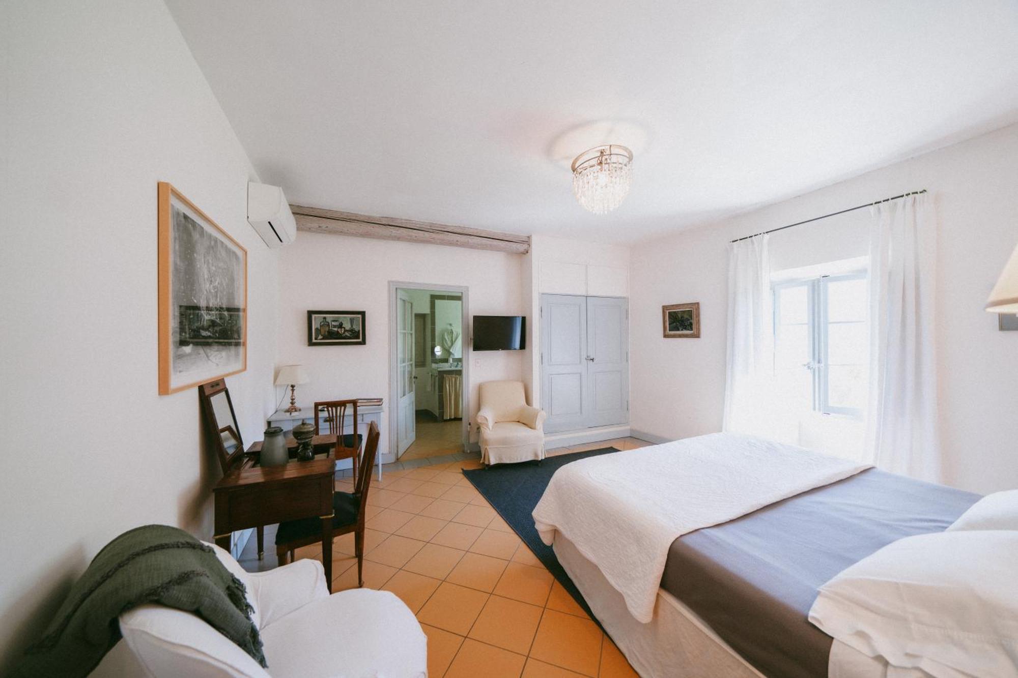 Hotel Bastide Rose à Le Thor Extérieur photo