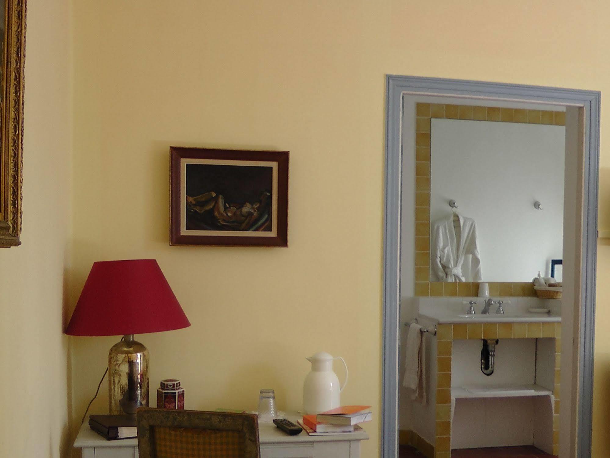 Hotel Bastide Rose à Le Thor Extérieur photo