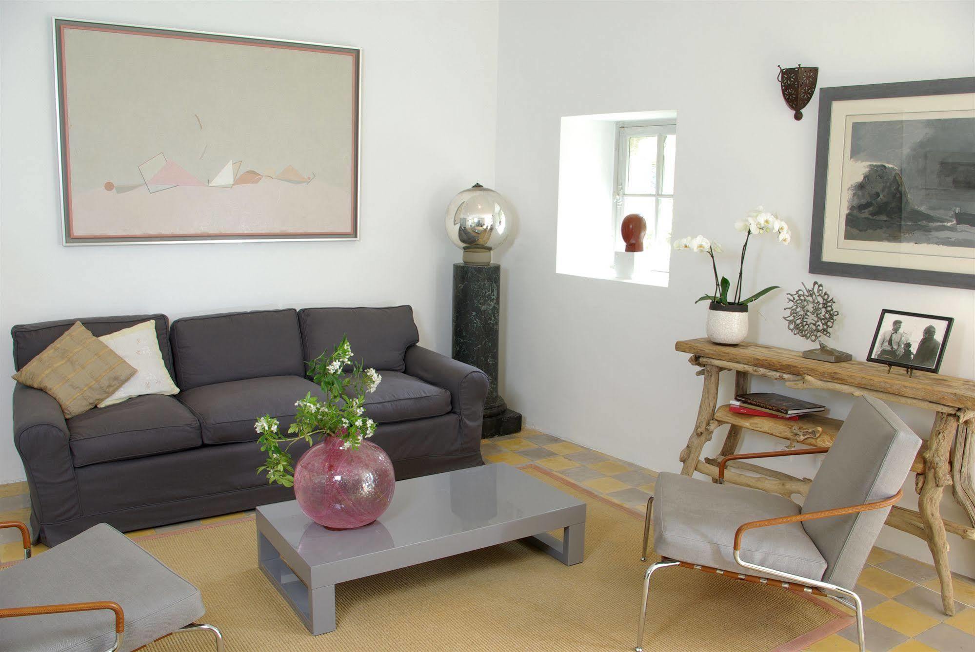 Hotel Bastide Rose à Le Thor Extérieur photo